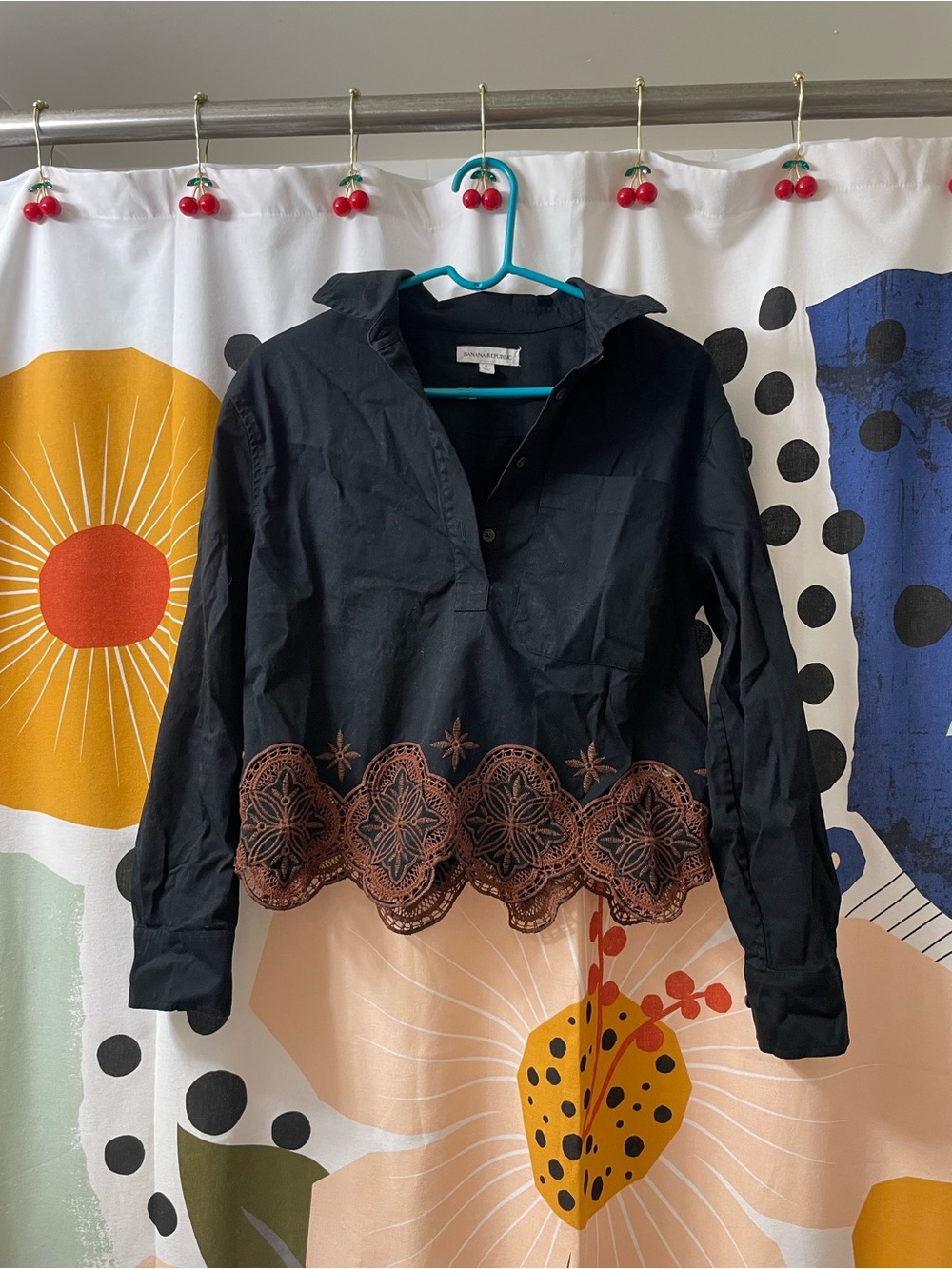 Banana Republic Black Cropped Button-Up Top with Brown Embroidered Hem